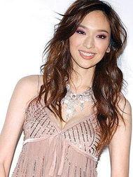 吴佩慈的个人资料,从模特到豪门媳妇，多面人生精彩回顾