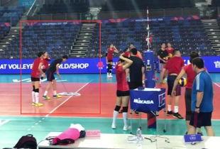 女排训练花絮,汗水铸就辉煌