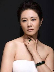 吴佳琳个人资料,才华横溢的年轻艺术家，艺术与人生的完美融合